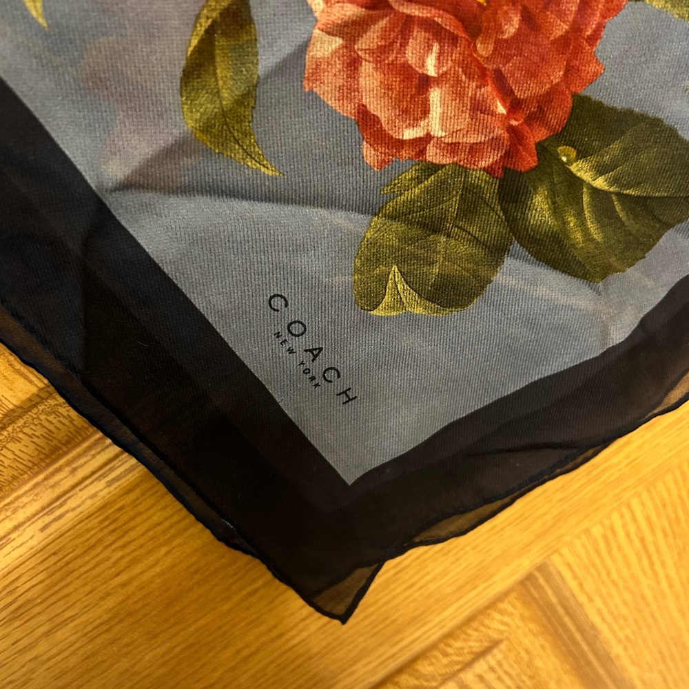 Vintage- Authentic Coach scarf -navy floral-